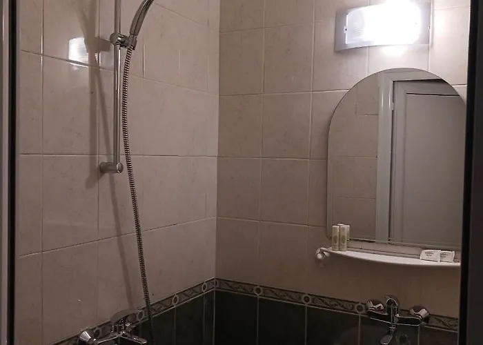 Wild Cherry 2 Bedroom Economy-1 Apartment *